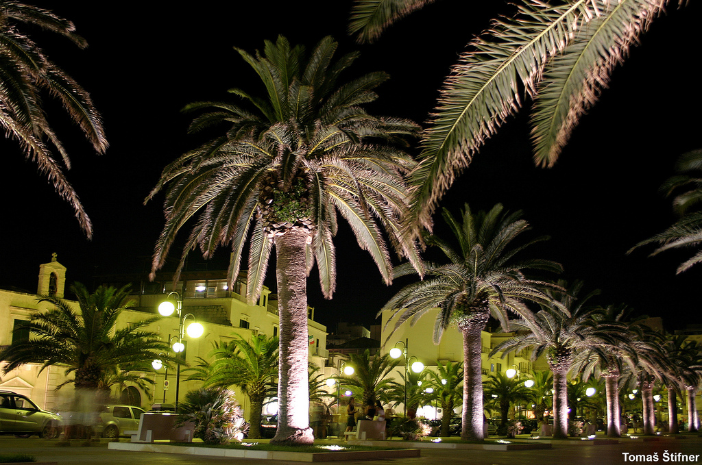 marina-piccola-di-notte_1.jpg